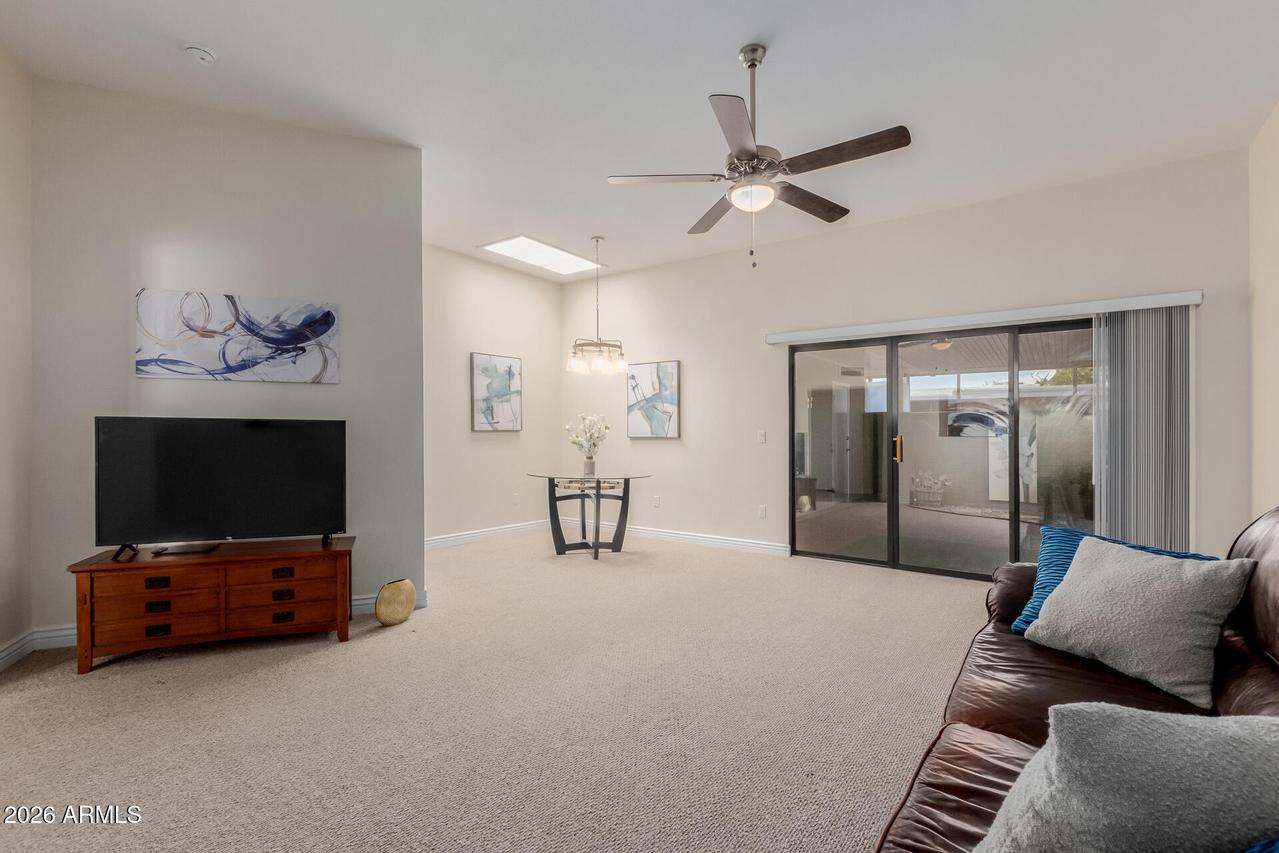 10943 W Coggins Dr., Sun City, AZ 85351