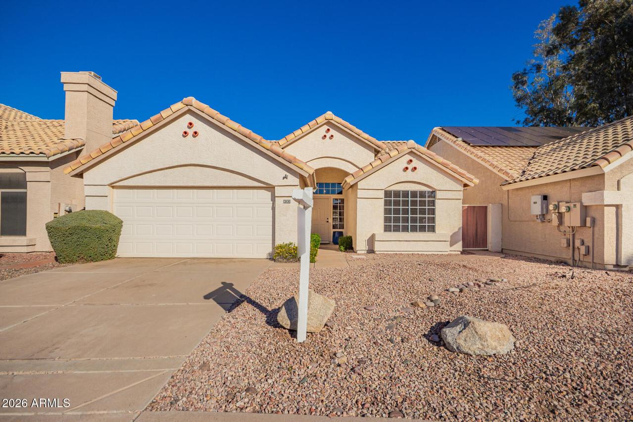 3108 W Golden Ln., Chandler, AZ 85226