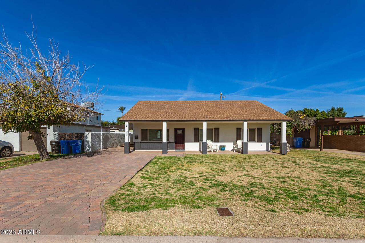 722 E Mclellan Blvd., Phoenix, AZ 85014