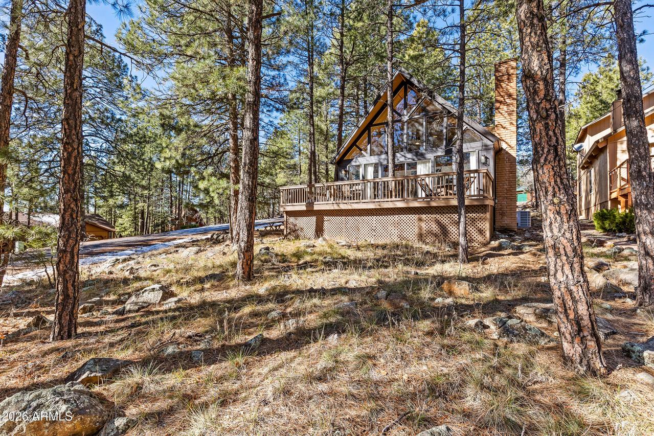 190 Paradise Cir., Munds Park, AZ 86017