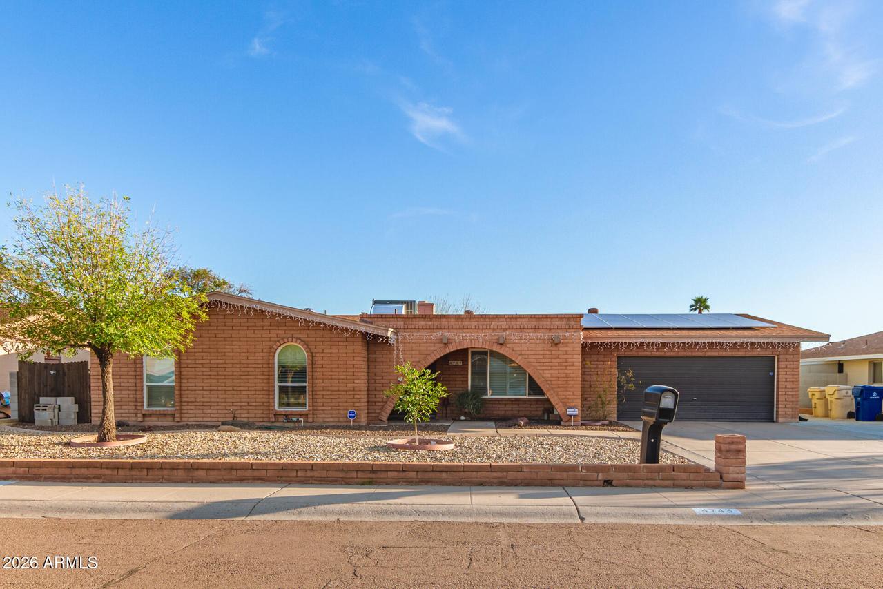 4743 W Laurie Ln., Glendale, AZ 85302