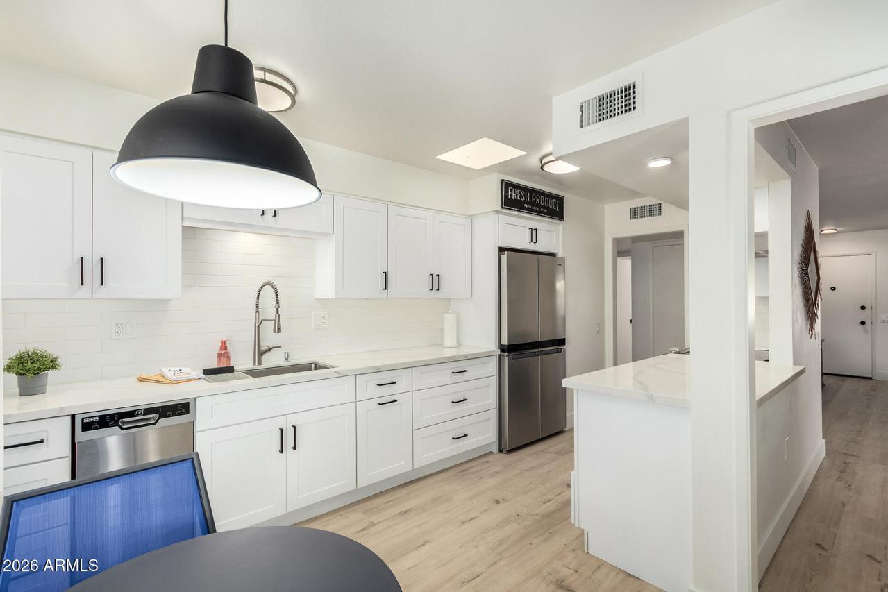 18218 N 99th Dr., Sun City, AZ 85373