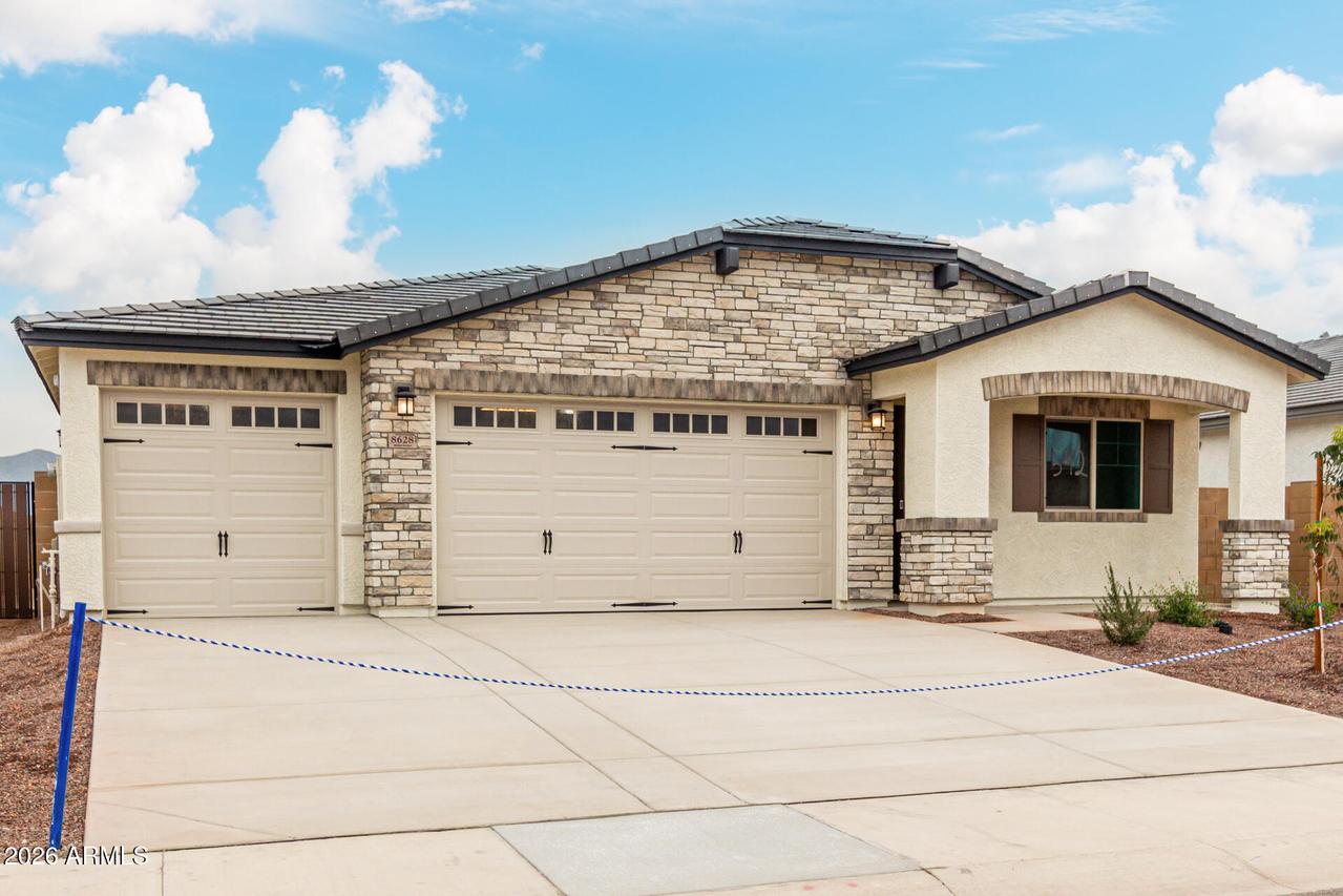 8628 N 176th Ln., Waddell, AZ 85355