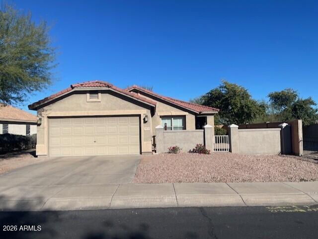1014 E Milada Dr., Phoenix, AZ 85042