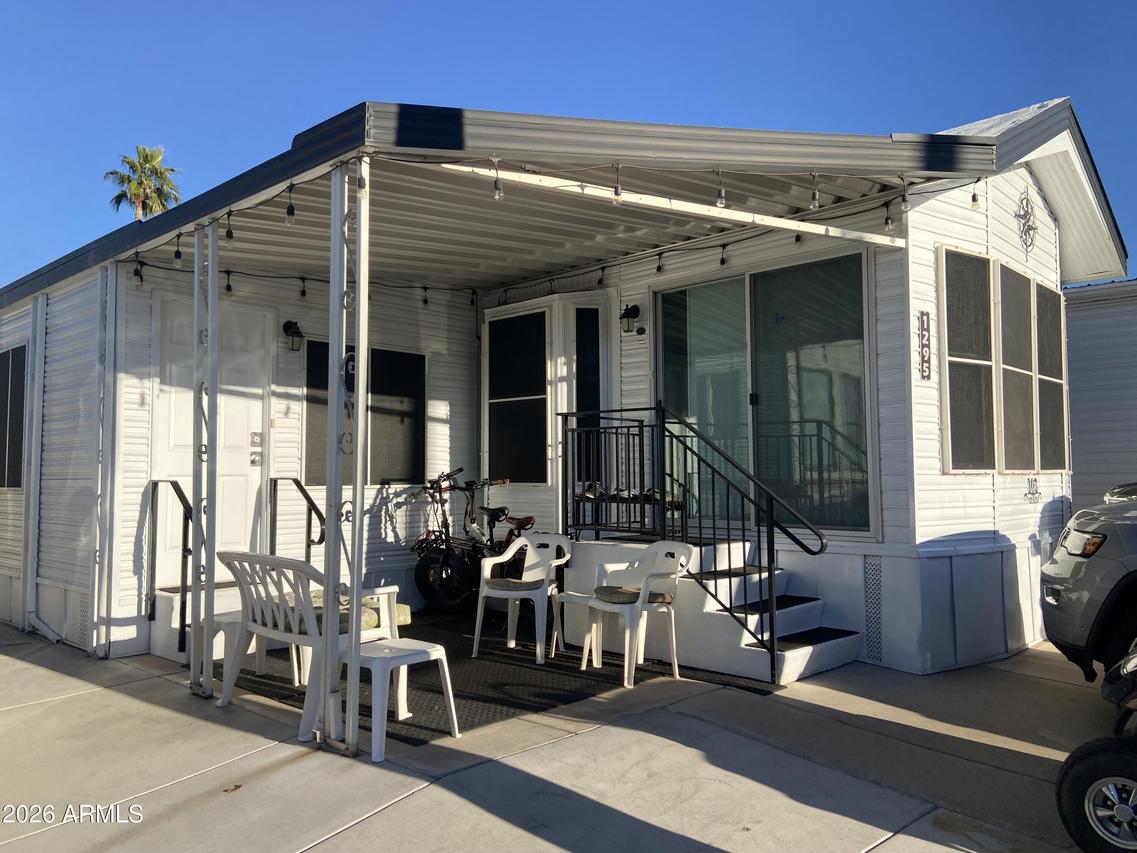 1295 S Sioux Dr., Apache Junction, AZ 85119