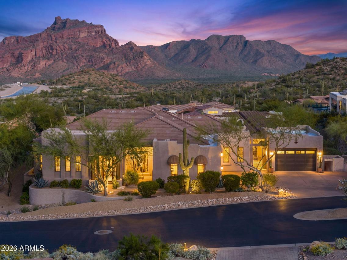 4317 N Brighton Cir., Mesa, AZ 85207