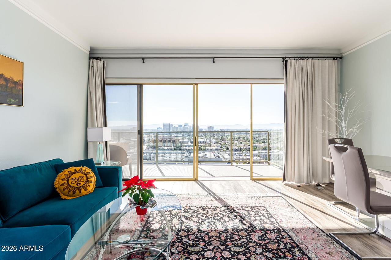 4750 N Central Ave. #J17, Phoenix, AZ 85012