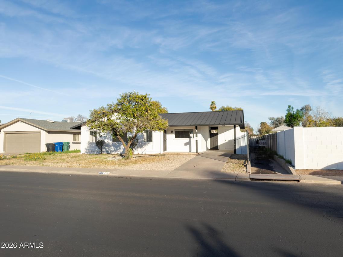 629 S San Jose, Mesa, AZ 85202