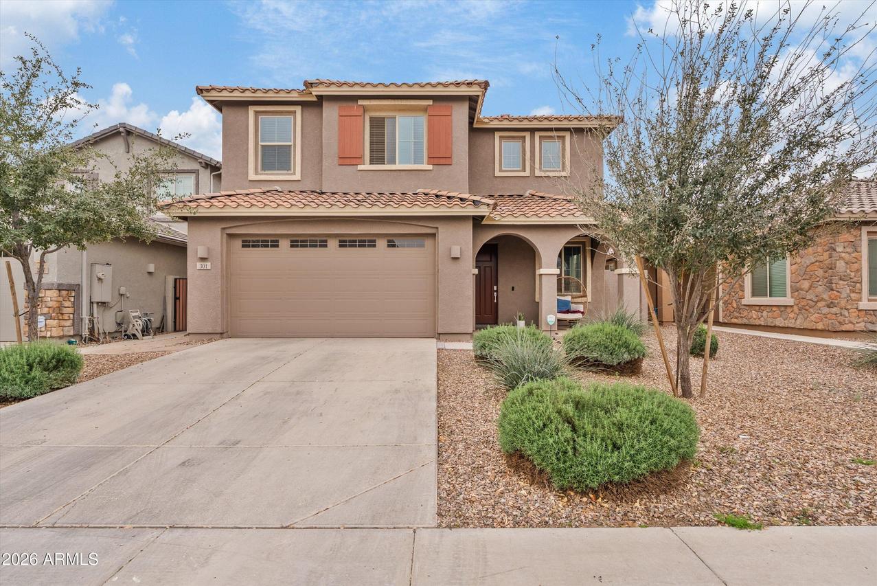 301 W Striding Edge Dr., San Tan Valley, AZ 85140