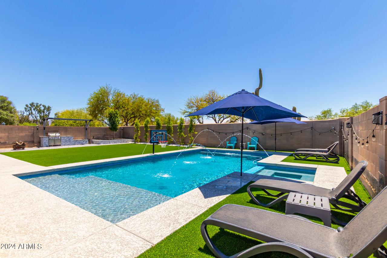 7329 E Tailfeather Dr., Scottsdale, AZ 85255