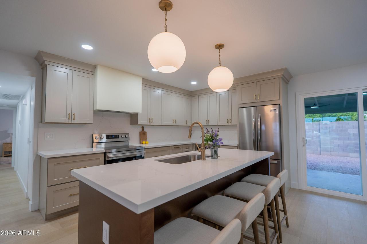 2335 W Caribbean Ln., Phoenix, AZ 85023