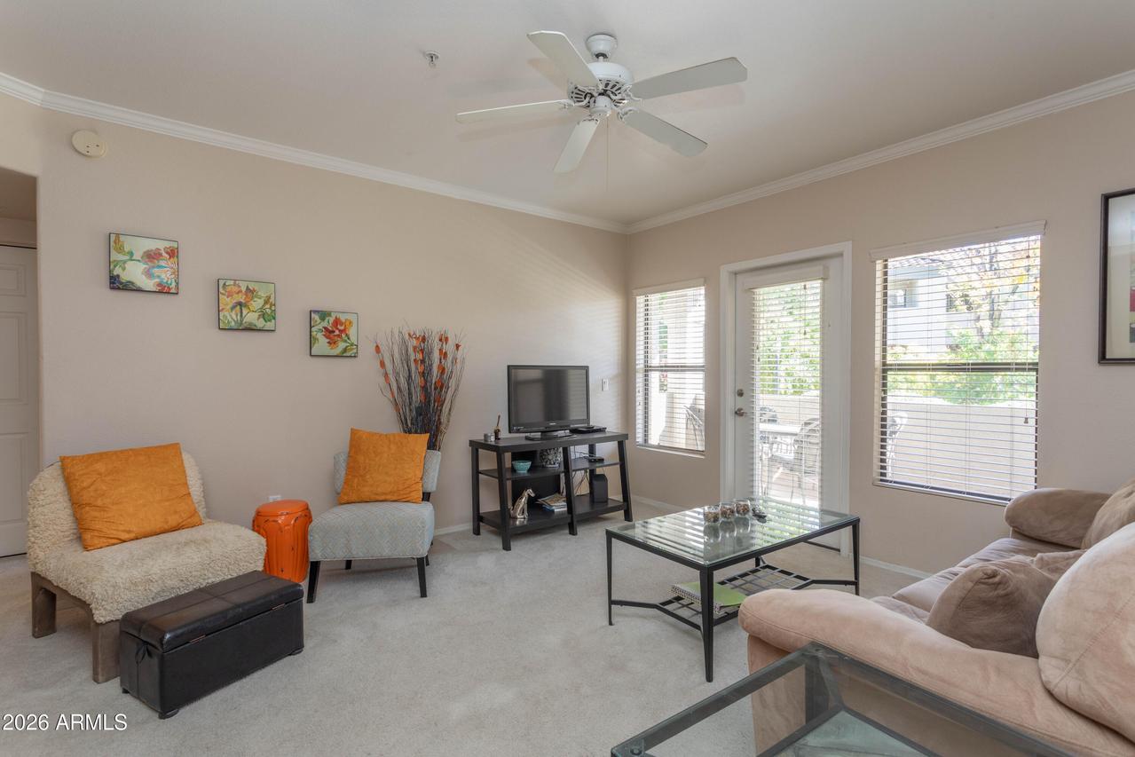 15095 N Thompson Peak Pkwy. #1111, Scottsdale, AZ 85260