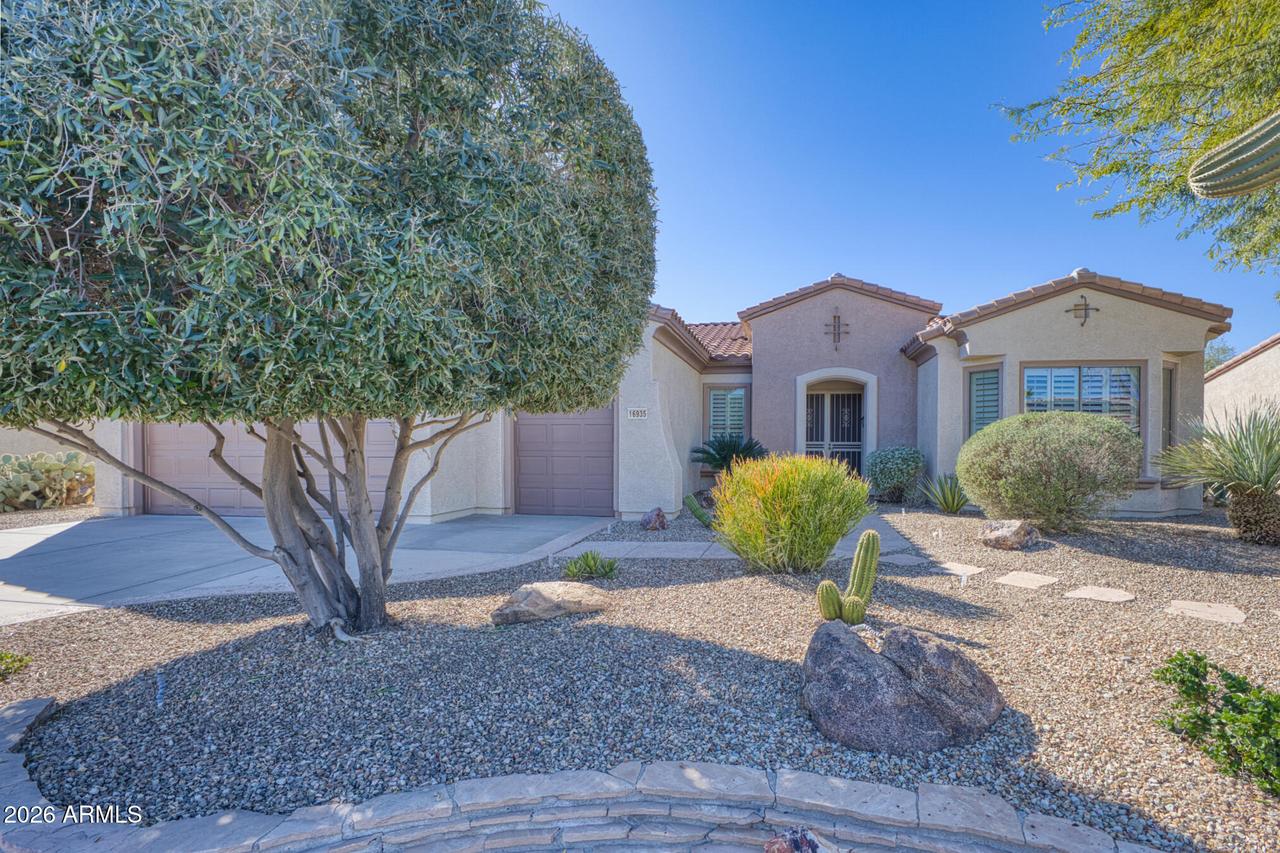 16935 W Desert Blossom Way, Surprise, AZ 85387