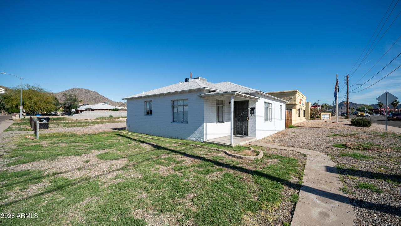 42 W Dunlap Ave., Phoenix, AZ 85021