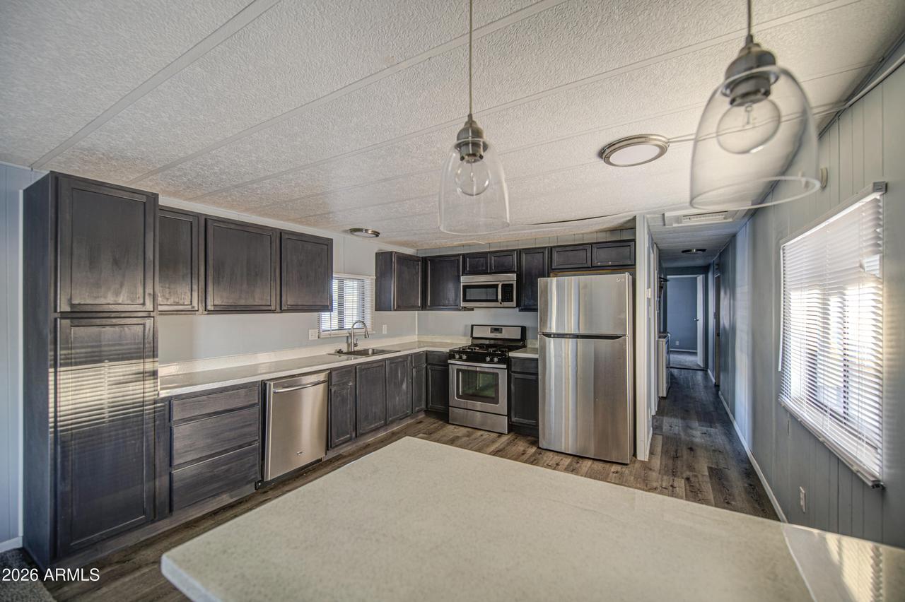 11000 N 91st Ave. #84, Peoria, AZ 85345