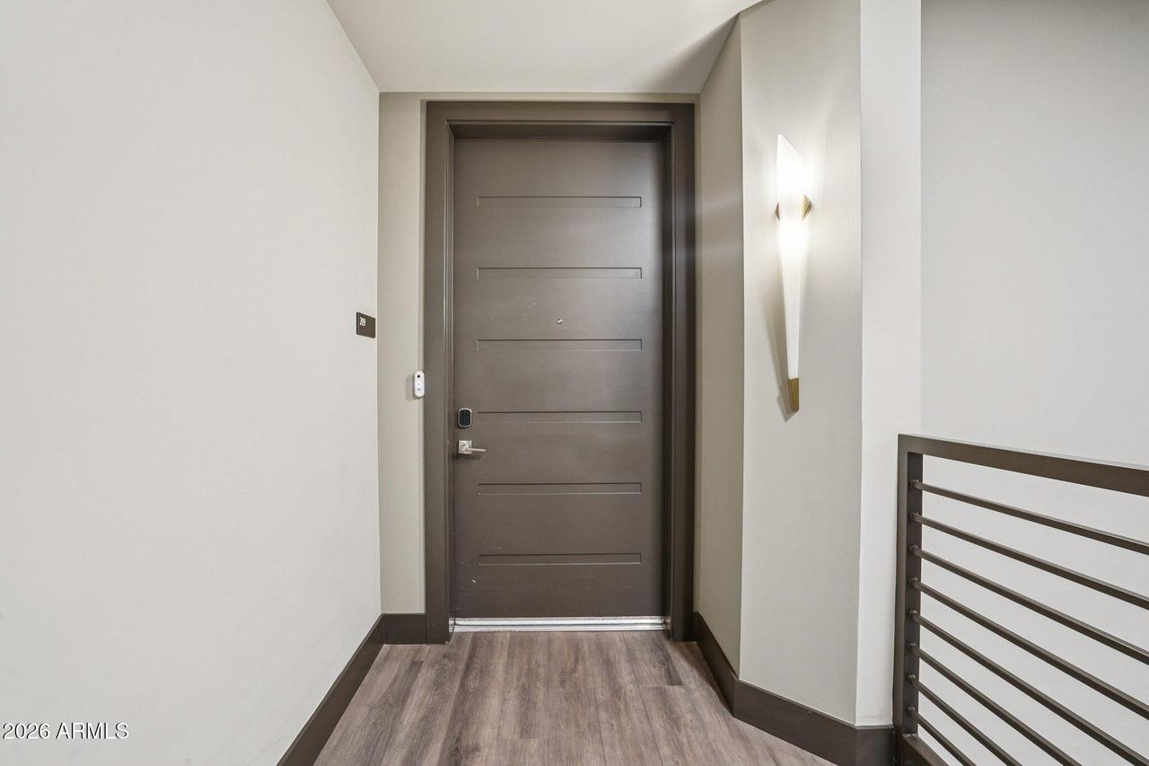 5250 E Deer Valley Dr. #209, Phoenix, AZ 85054