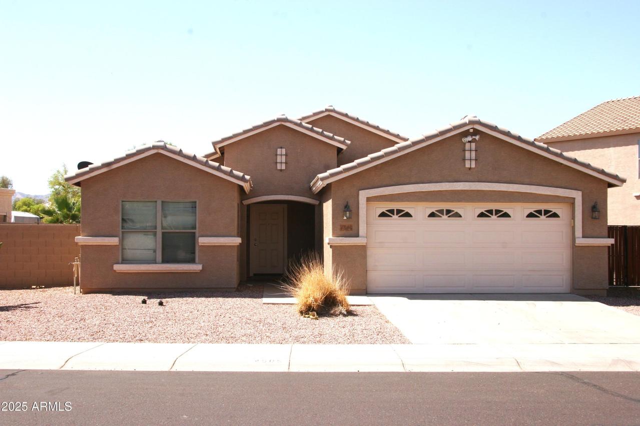 4505 W Burgess Ln., Laveen, AZ 85339