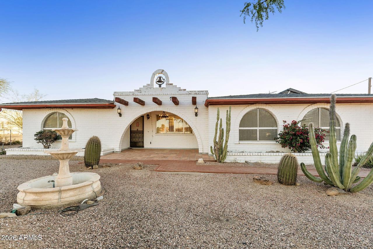 2053 N Meridian Rd., Apache Junction, AZ 85120