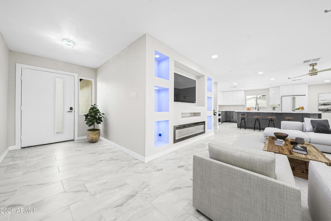 8202 E Whitton Ave., Scottsdale, AZ 85251