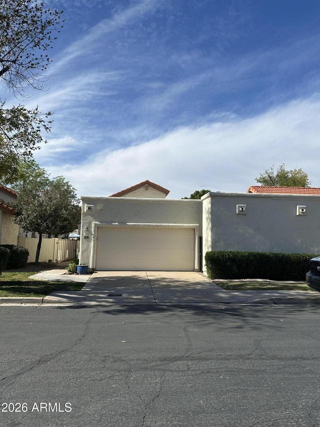 8862 S Taylor Dr., Tempe, AZ 85284