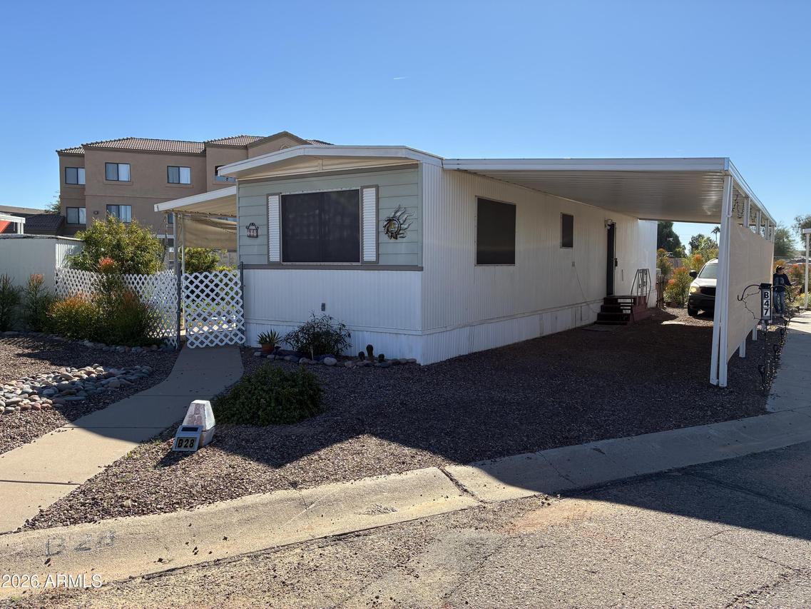 9421 E Apache Tr. #B28, Mesa, AZ 85207