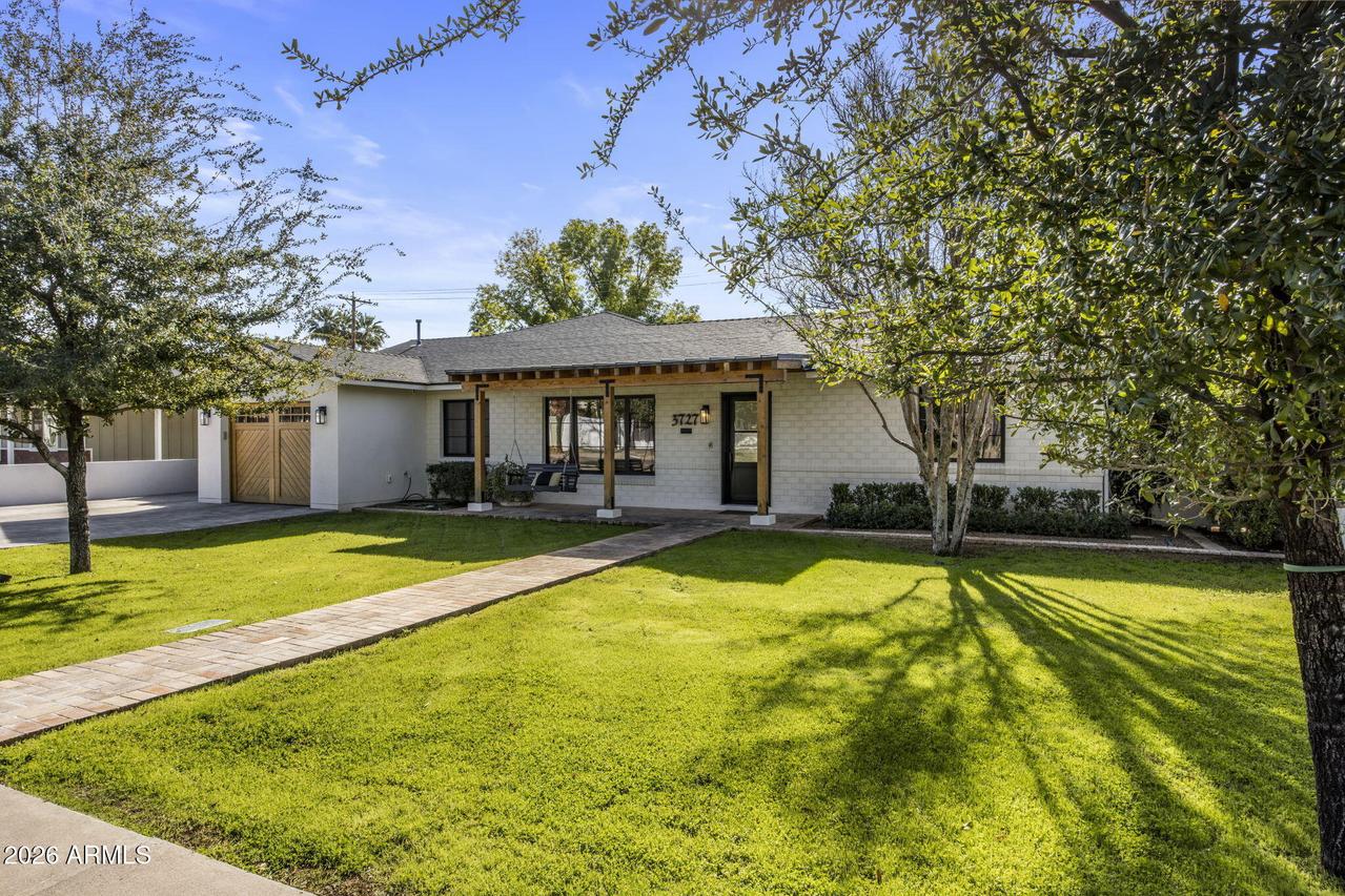 3727 E Clarendon Ave., Phoenix, AZ 85018