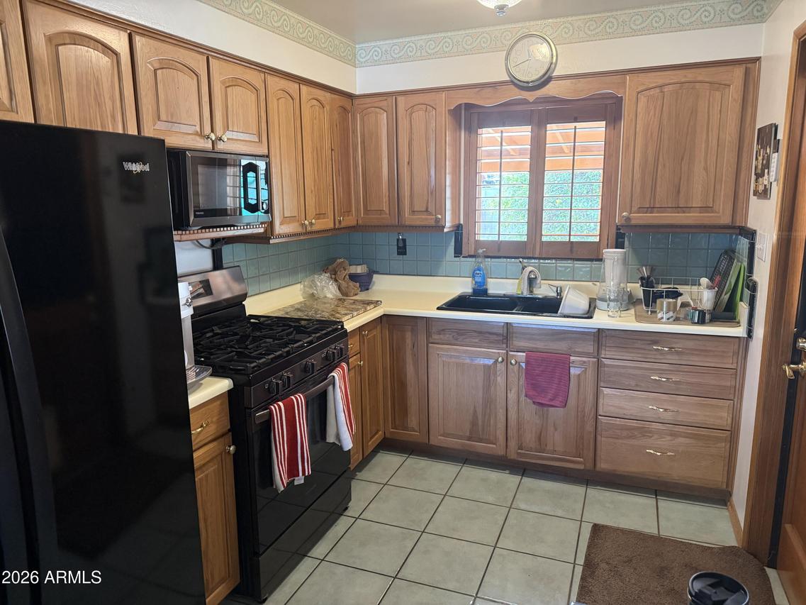 3827 E Vernon Ave., Phoenix, AZ 85008