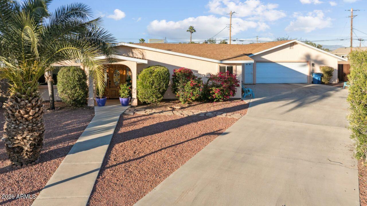 1038 E Friar Ave., Apache Junction, AZ 85119