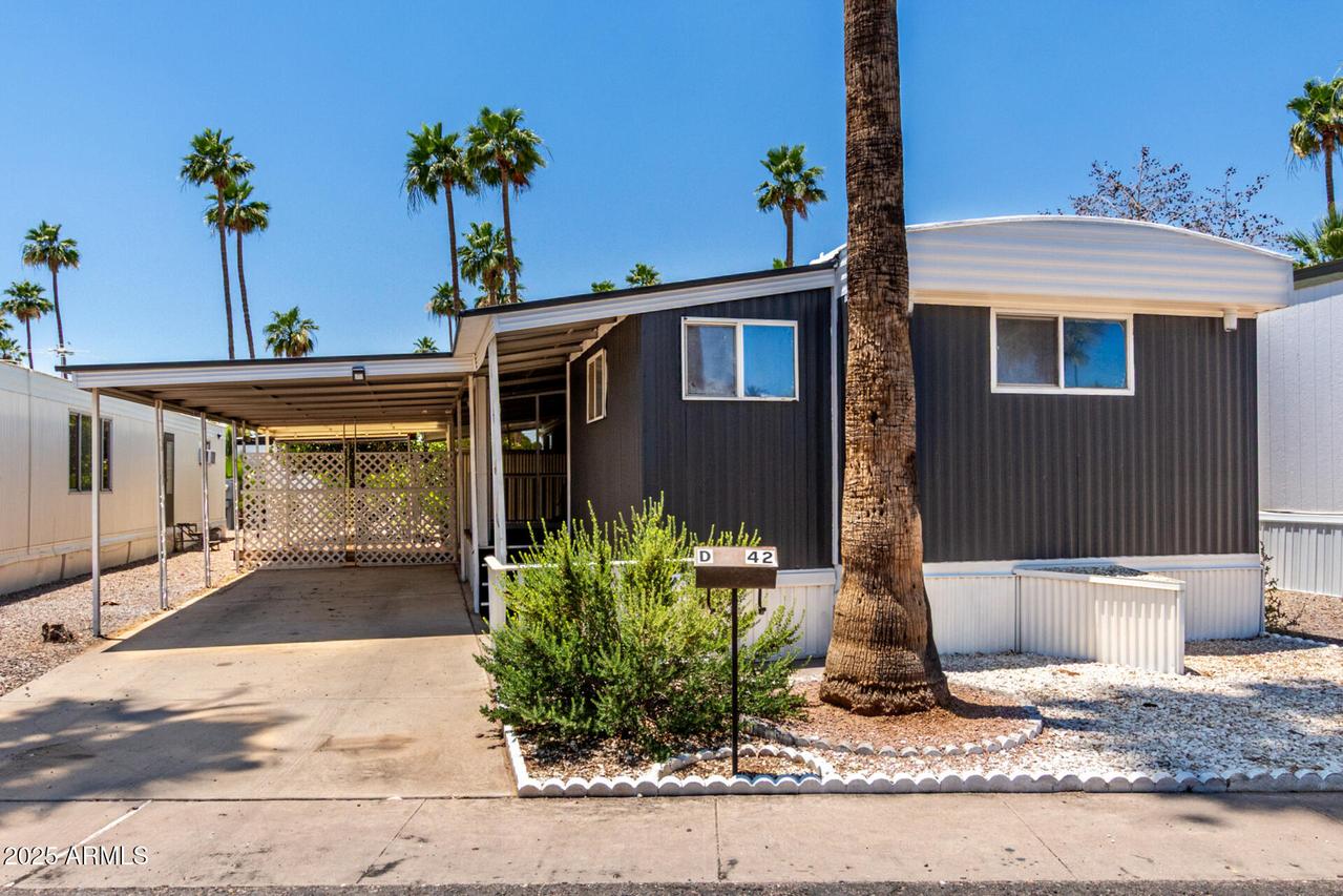 2050 W Dunlap Ave. #D42, Phoenix, AZ 85021