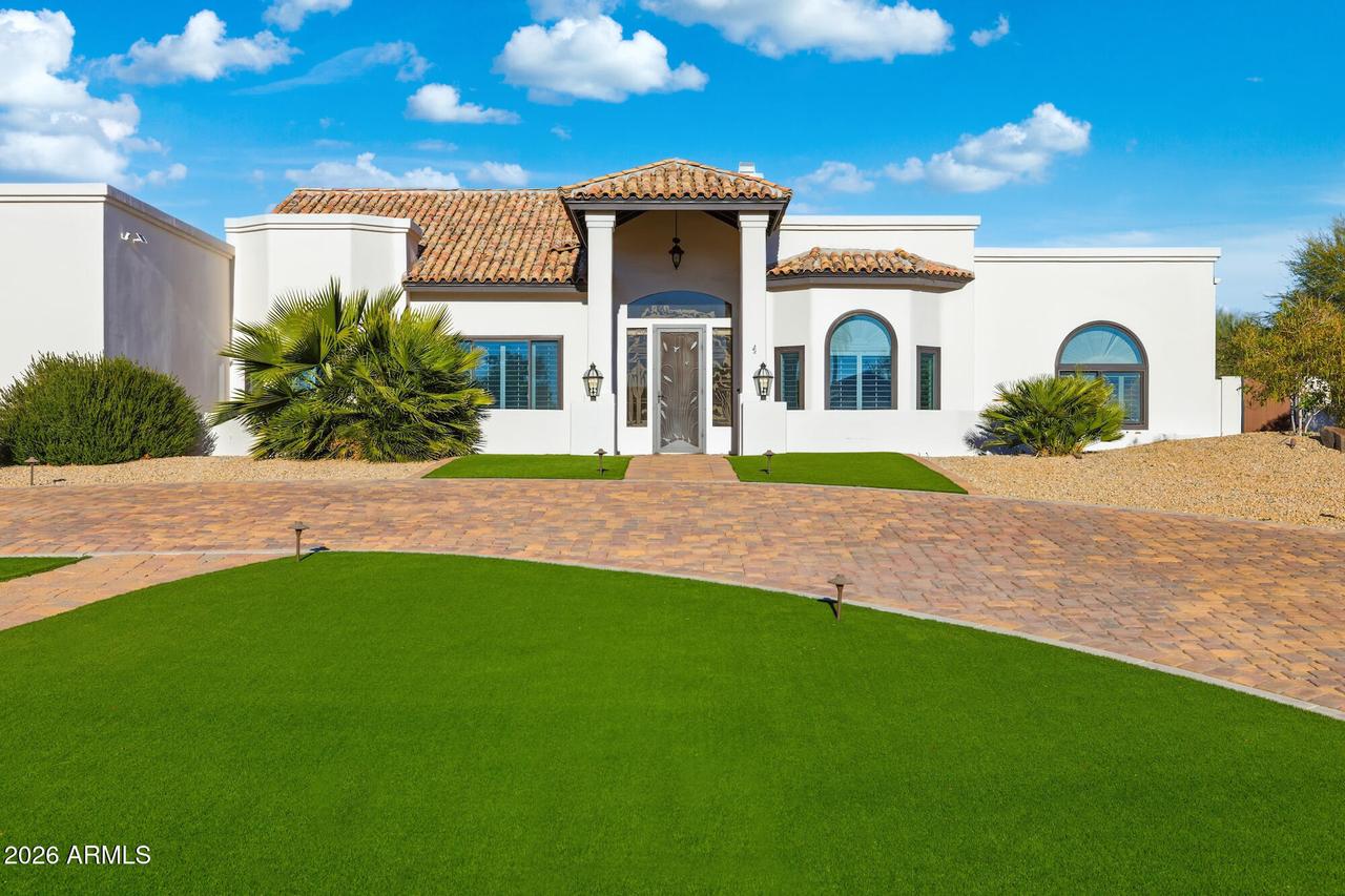 10484 E Corrine Dr., Scottsdale, AZ 85259