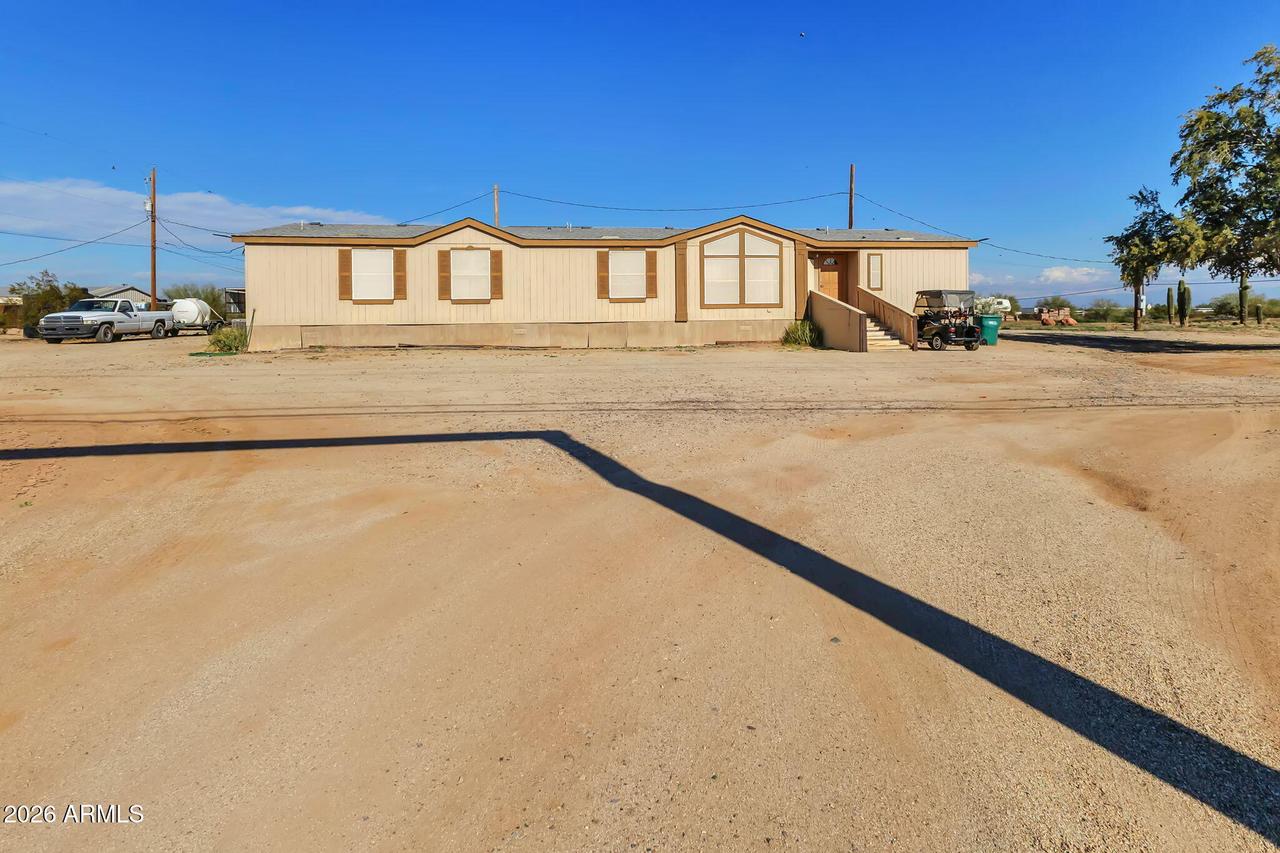 1236 W Judd Rd., San Tan Valley, AZ 85144