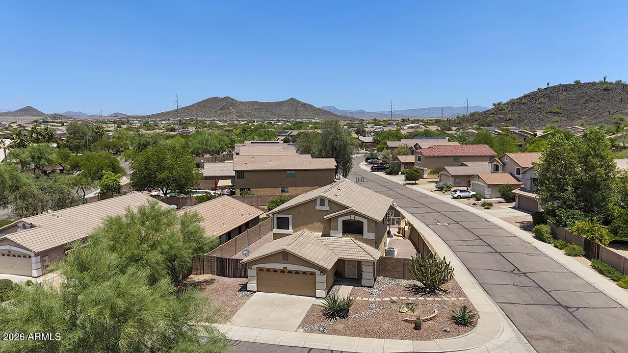 2210 E Paraiso Dr., Phoenix, AZ 85024