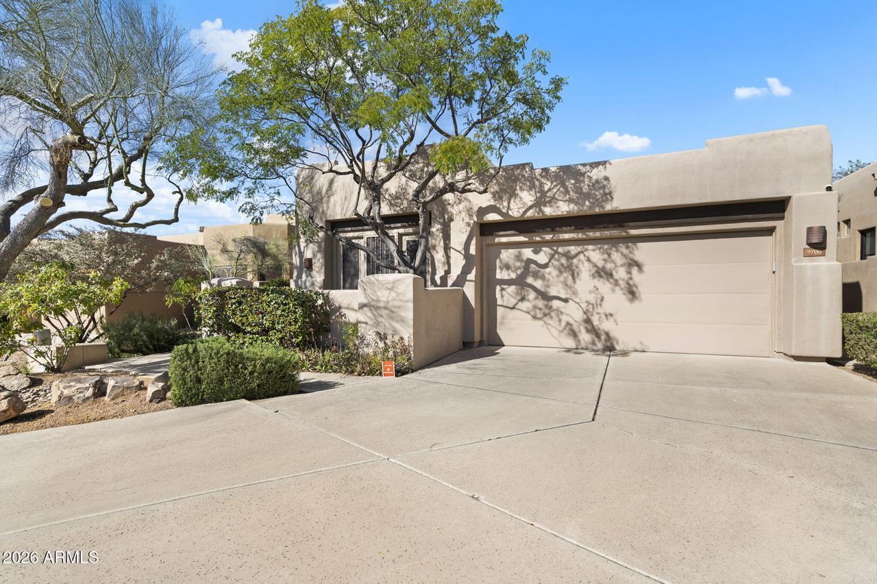 9706 E Chuckwagon Ln., Scottsdale, AZ 85262