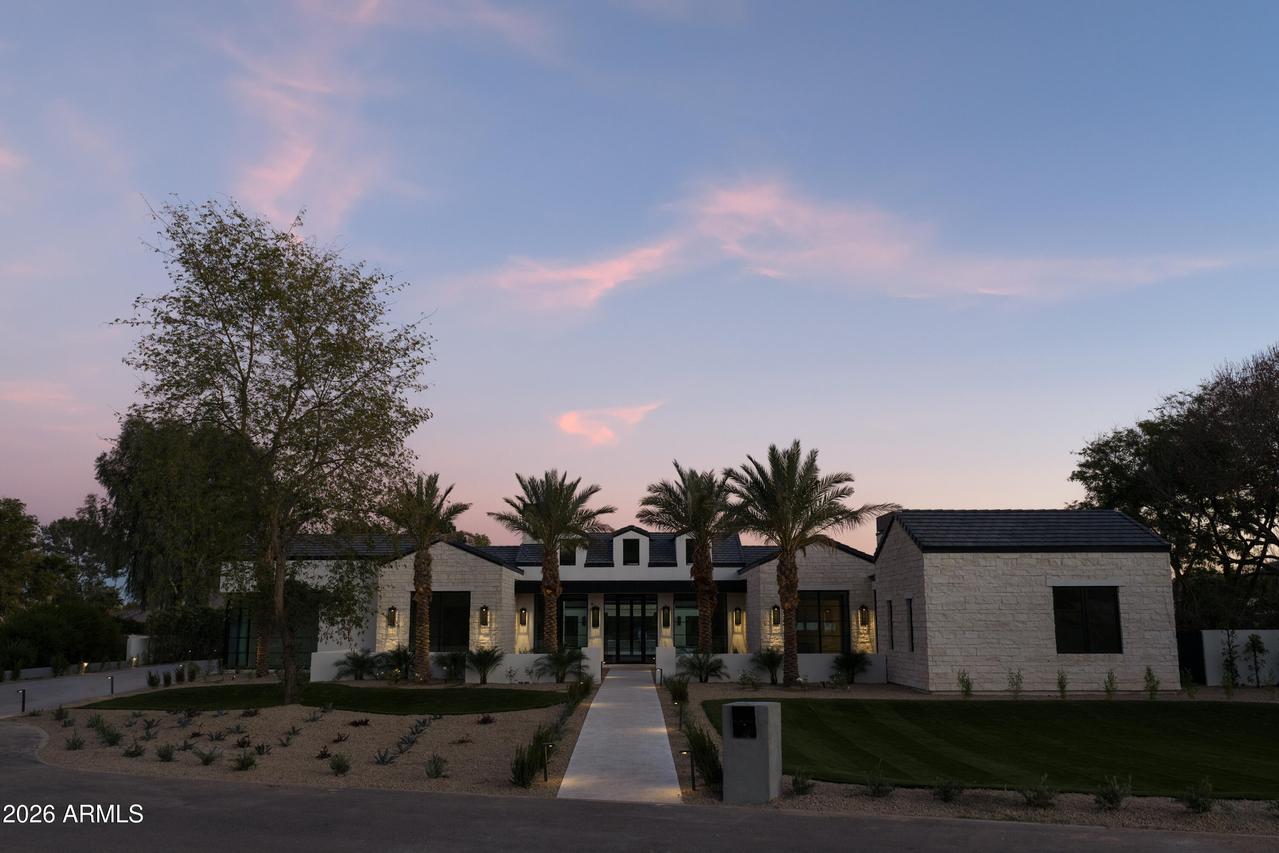 5717 E Via Los Ranchos, Paradise Valley, AZ 85253