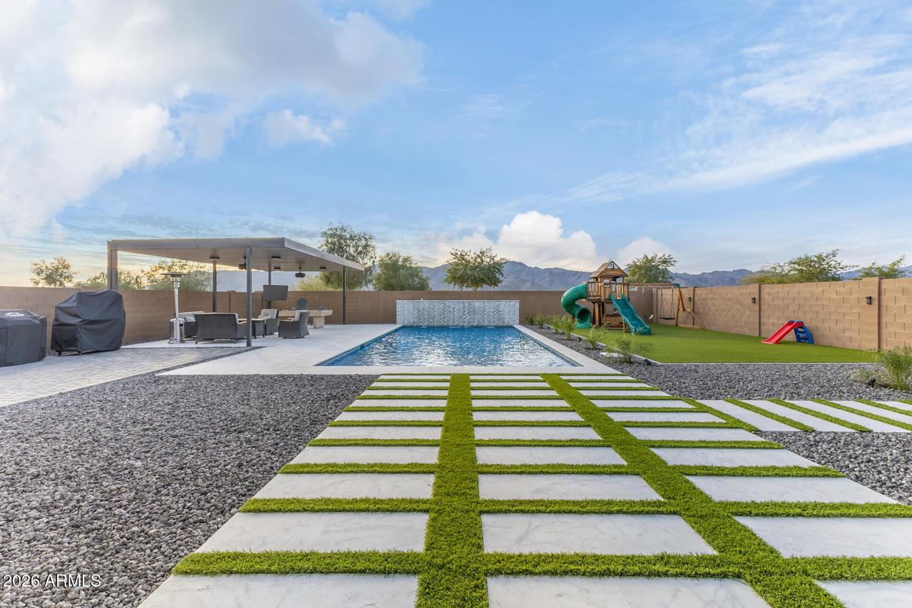 8306 N 186th Ln., Waddell, AZ 85355