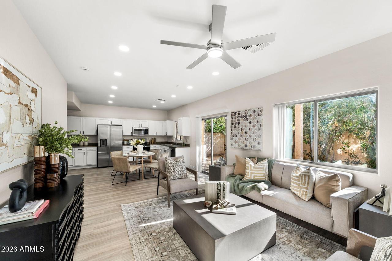 2723 E Schiliro Cir., Phoenix, AZ 85032