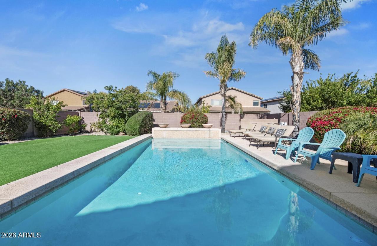 2130 W Hedgehog Pl., Phoenix, AZ 85085