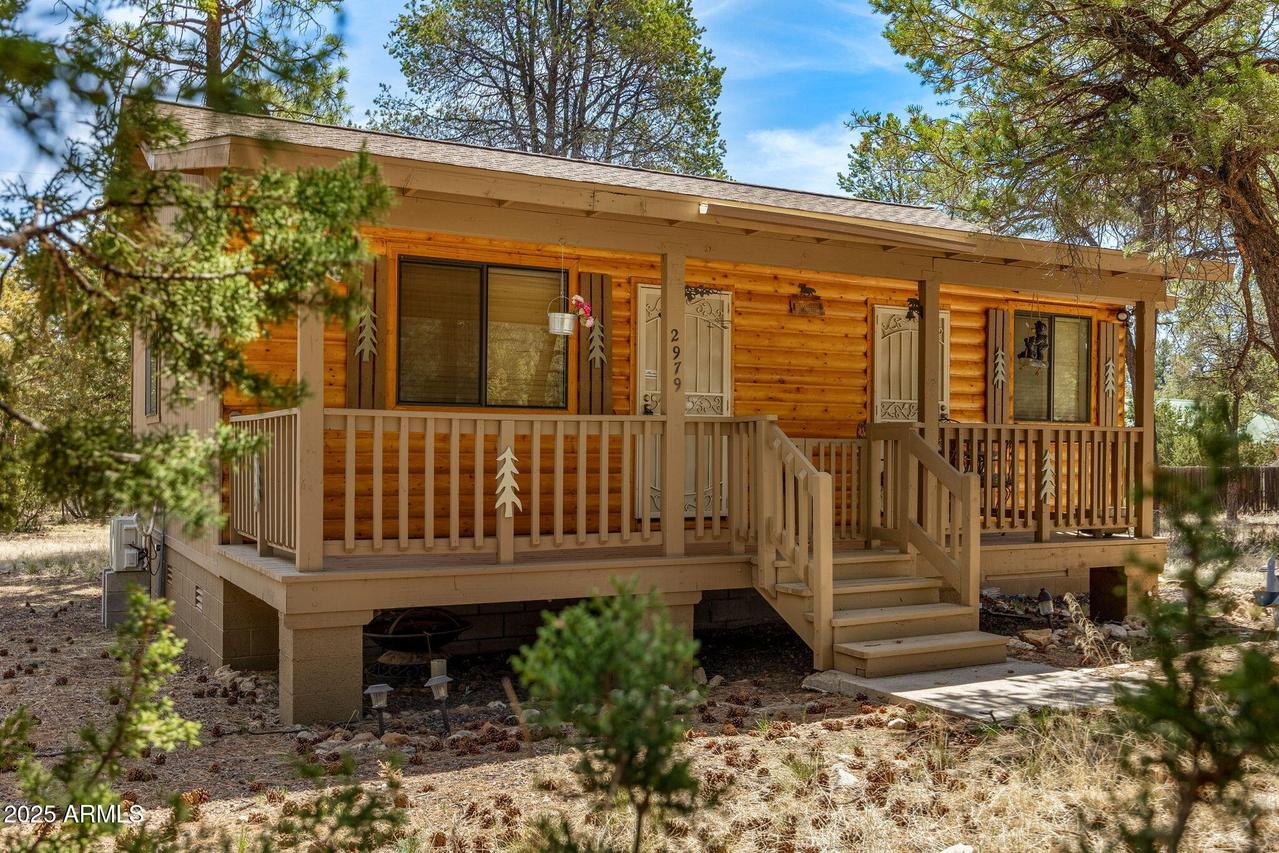 2979 Western Star Dr., Overgaard, AZ 85933