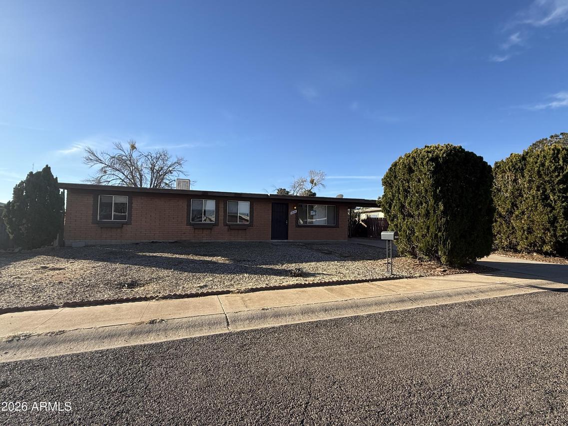 2048 Santa Rita Dr., Sierra Vista, AZ 85635
