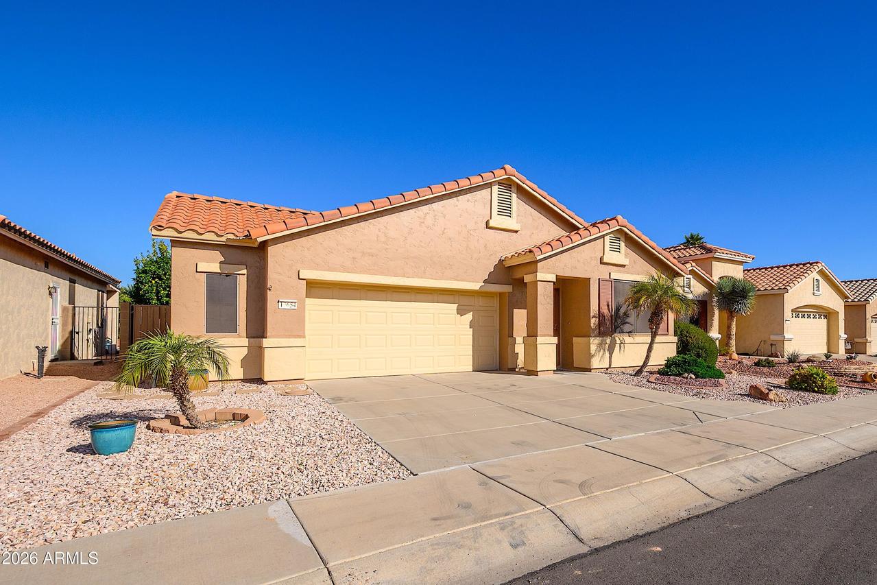 17654 W Wildberry Dr., Surprise, AZ 85374