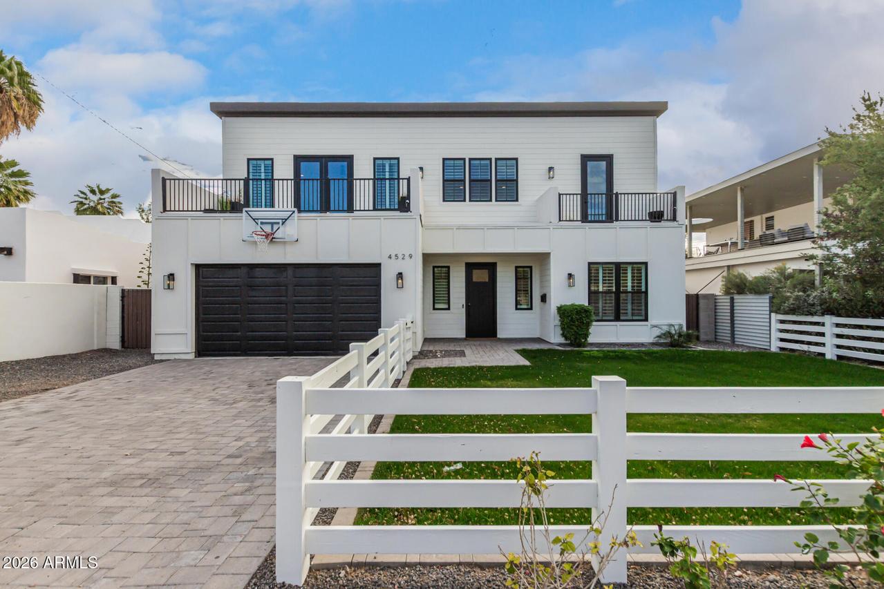 4529 E Glenrosa Ave., Phoenix, AZ 85018