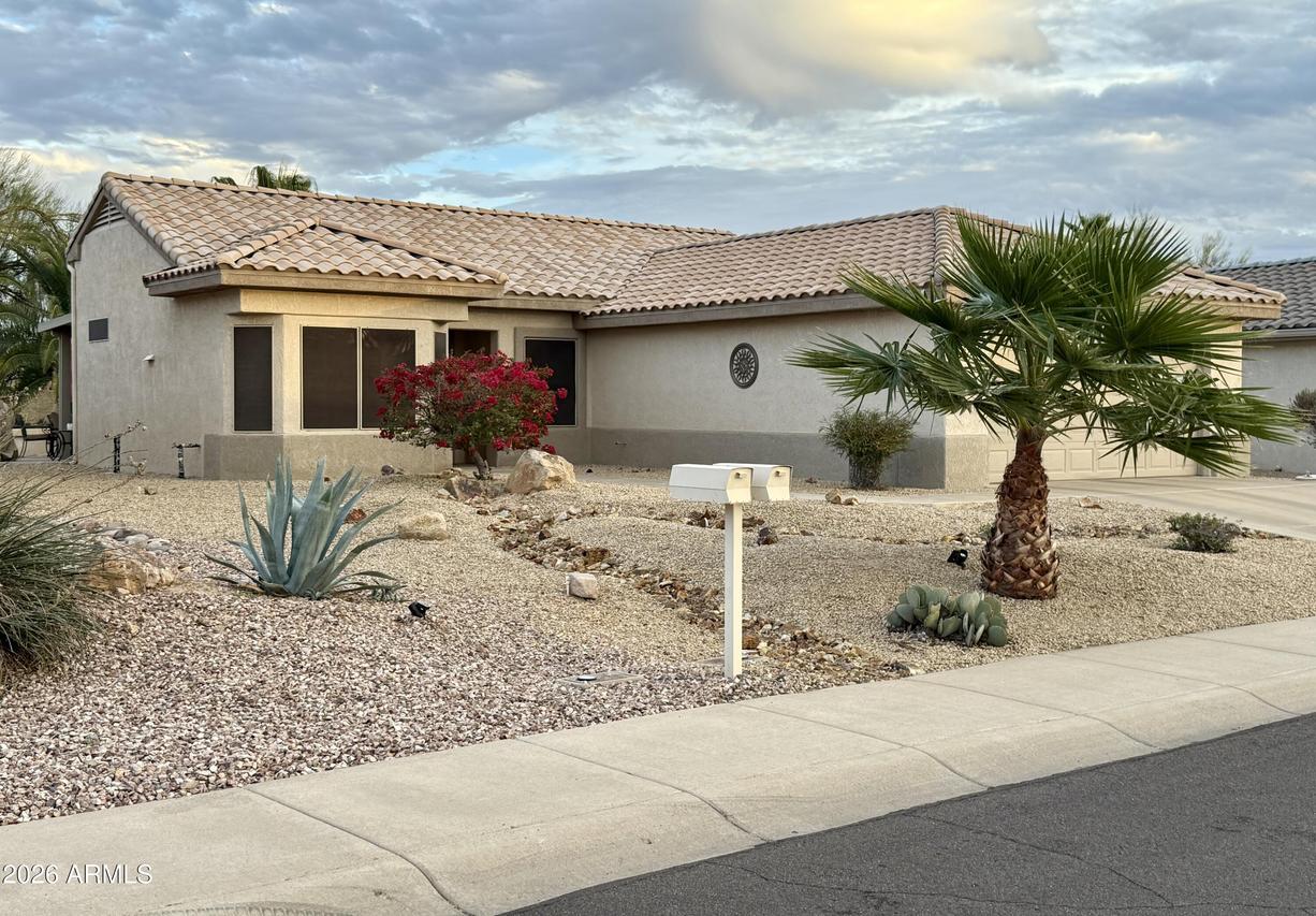 17713 N Thoroughbred Dr., Surprise, AZ 85374