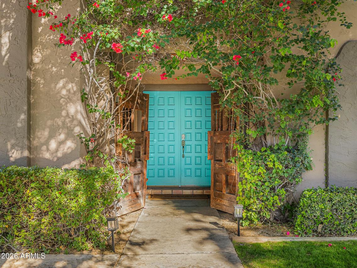 3002 E Acoma Dr., Phoenix, AZ 85032