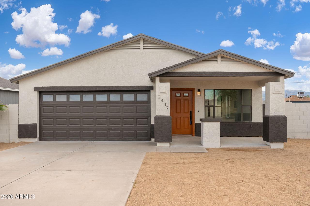 2437 E Tamarisk Ave., Phoenix, AZ 85040
