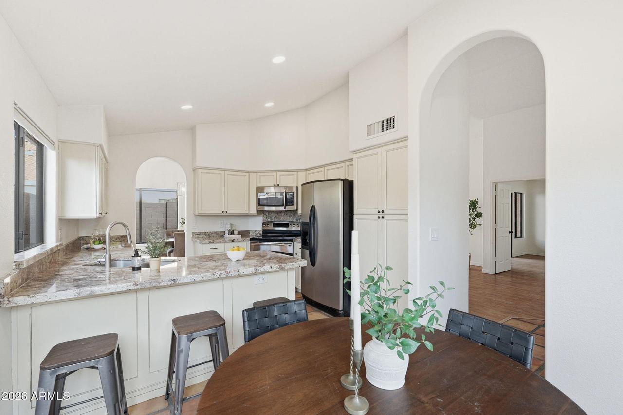 8859 S Grandview Dr., Tempe, AZ 85284