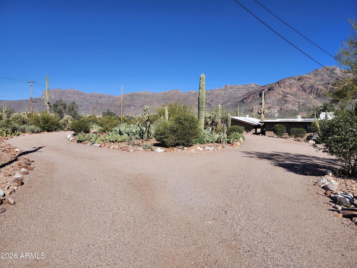 10860 E Maverick Tr., Gold Canyon, AZ 85118