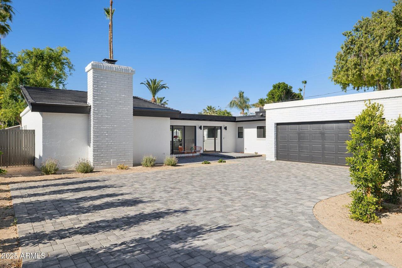 342 E Orangewood Ave., Phoenix, AZ 85020