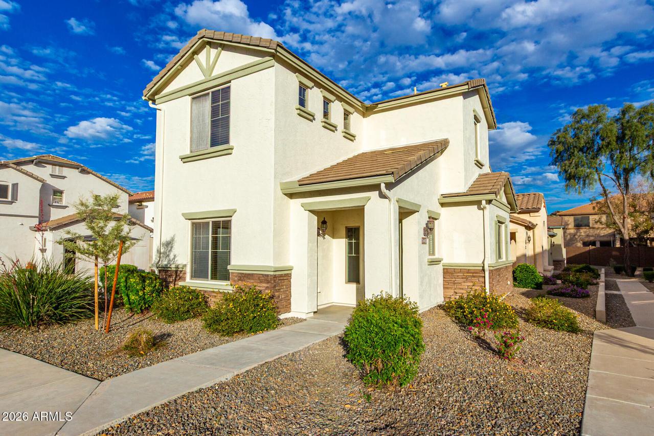 26405 N Babbling Brook Dr., Phoenix, AZ 85083