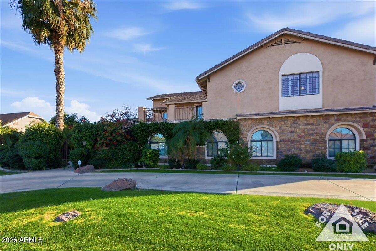 3203 E Ellis St., Mesa, AZ 85213