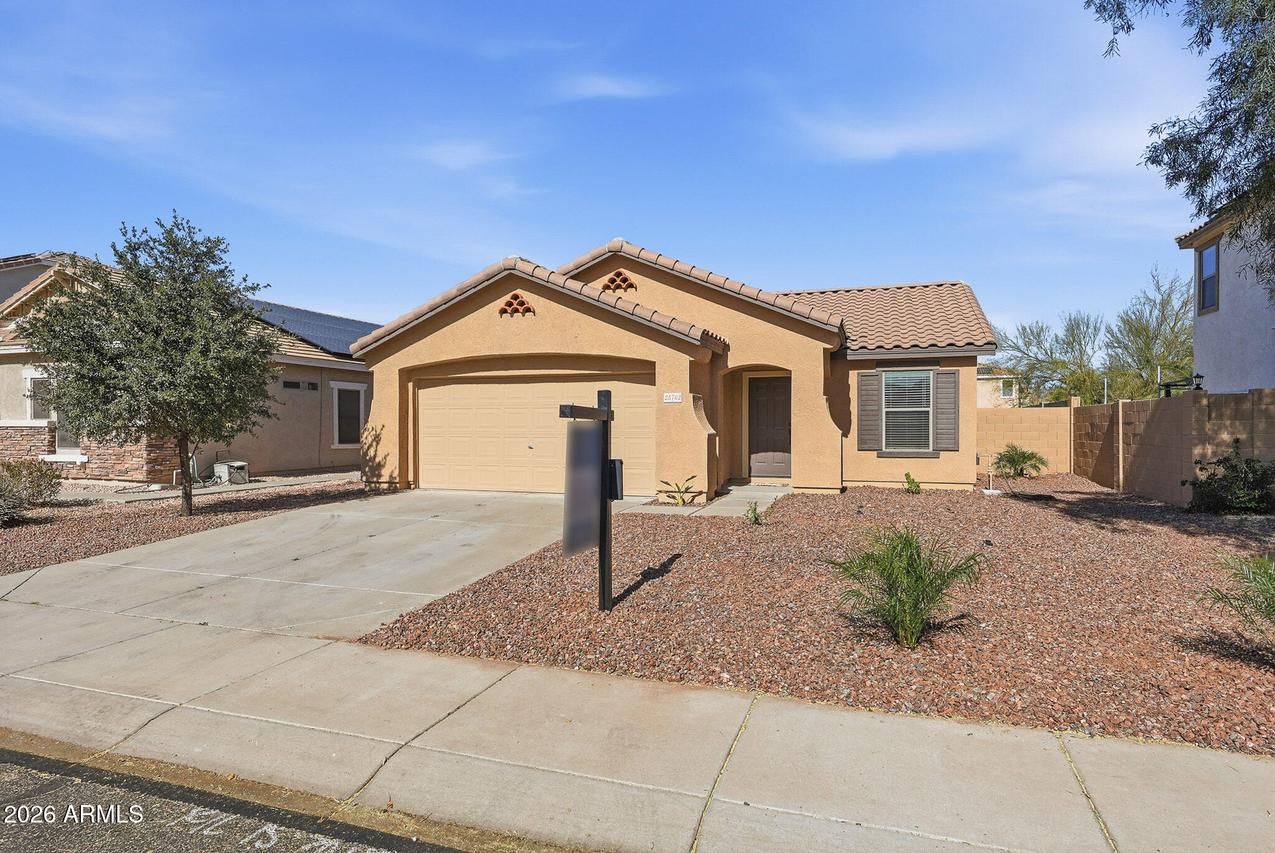 25702 W Burgess Ln., Buckeye, AZ 85326